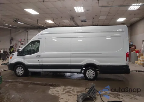 2015 Ford Transit-350 T-350 z USA, uszkodzony, nr VIN 1FTSW3XV4FKA70964
